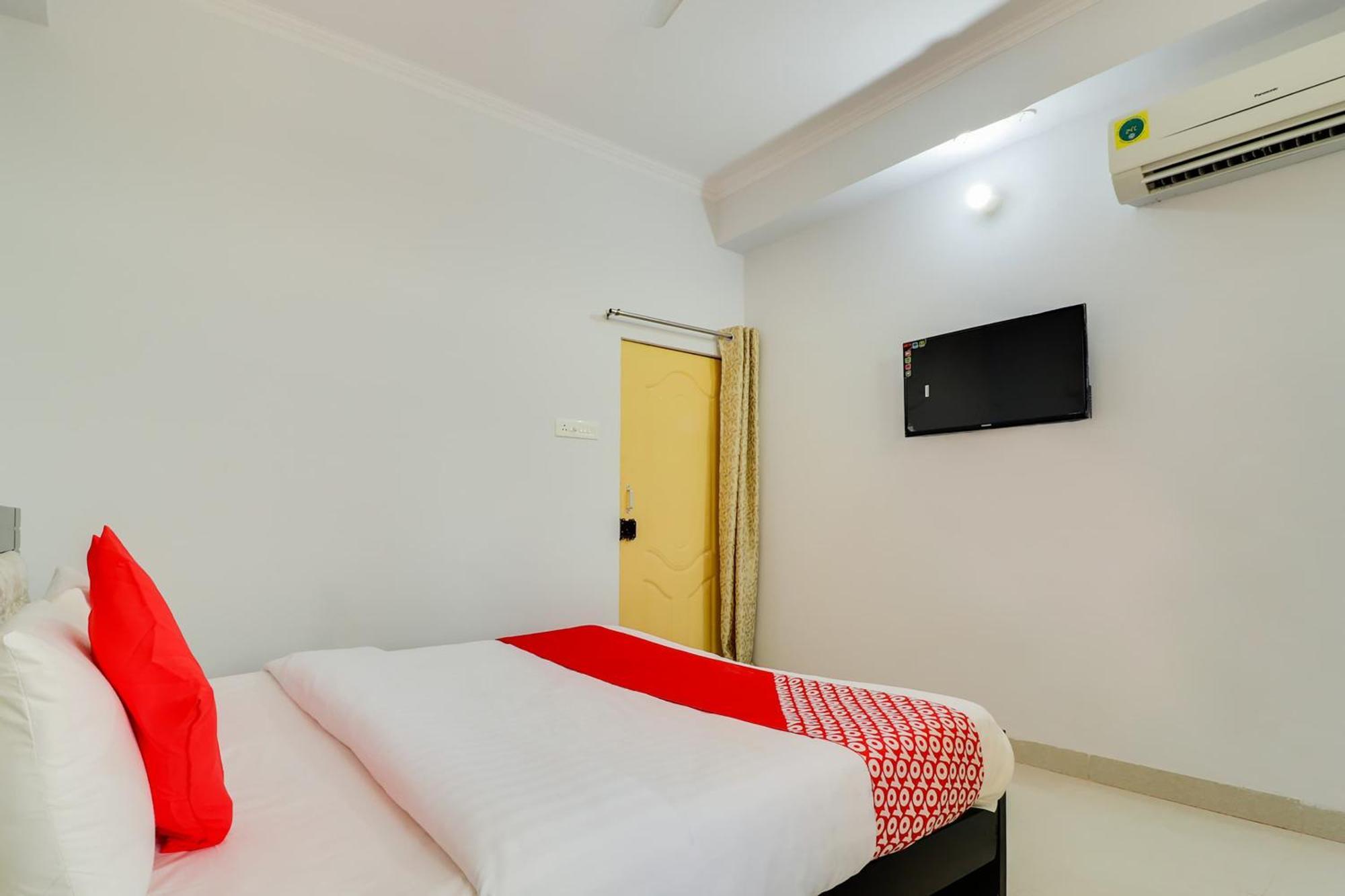 Hotel O Vgs Chinhat エクステリア 写真